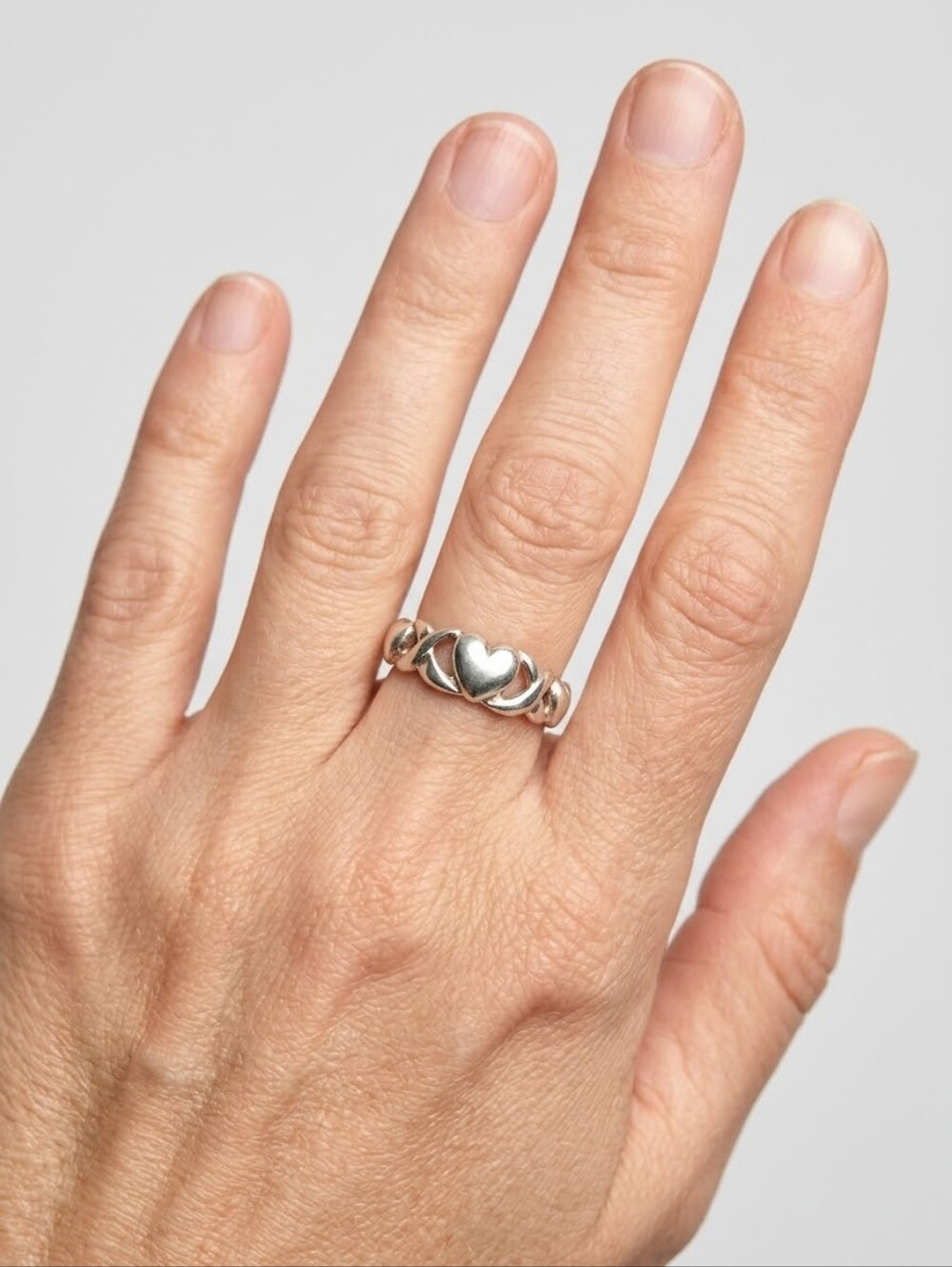 🌙Silver Heart Link Ring Women's Silver Heart Band Sz 7
